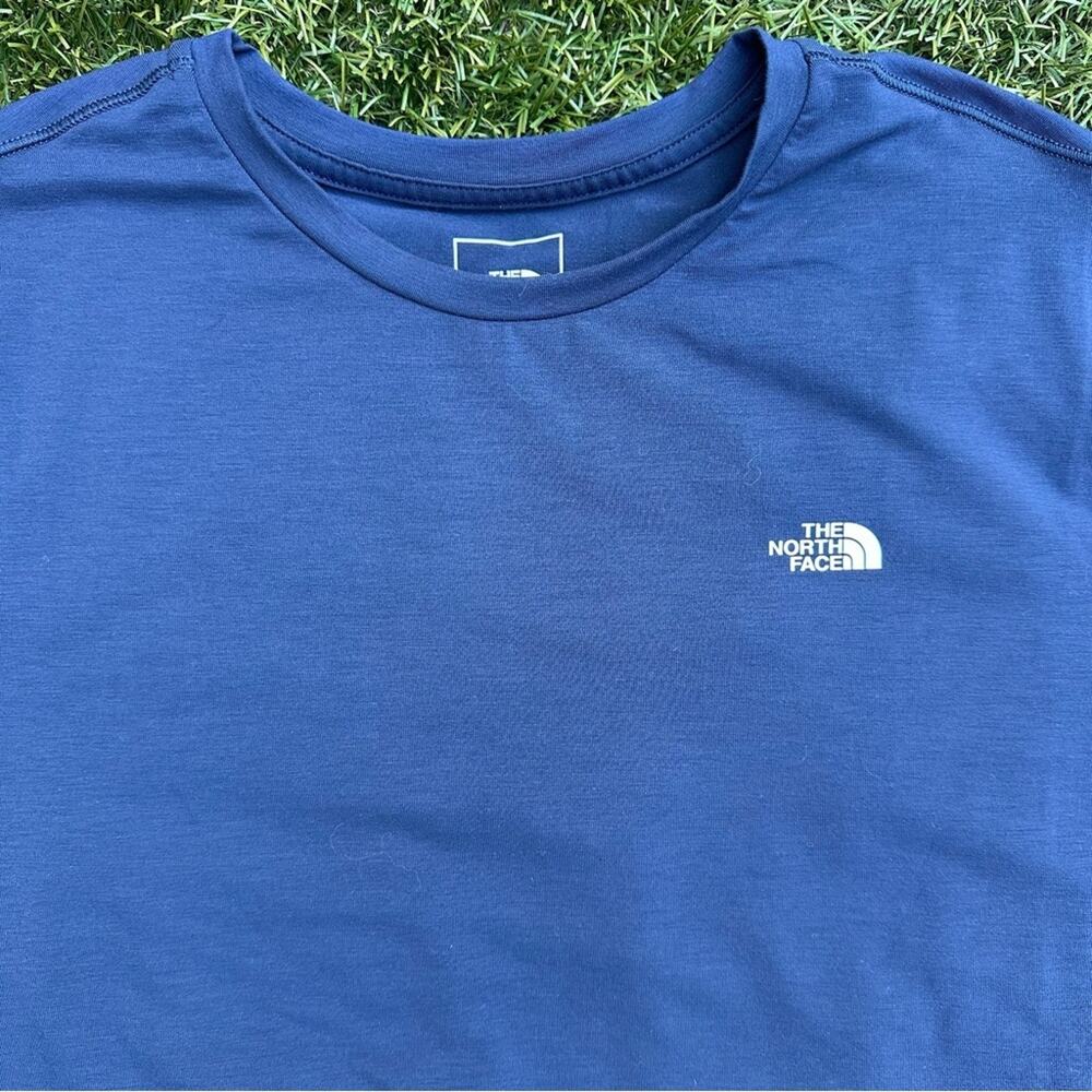 The North Face Men’s Adventure Long-Sleeve Tee Shirt Flashdry XD Performance Med